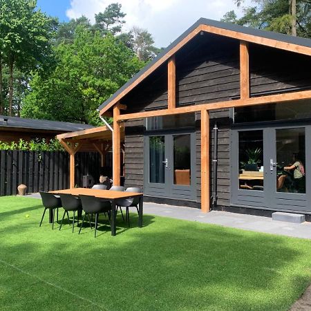 Vakantiehuis Veluws Genieten Met Whirlpool En Sauna Doornspijk Luaran gambar